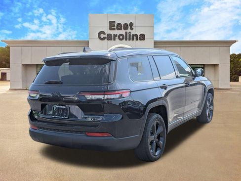 Certified 2024 Jeep Grand Cherokee L Limited w/ Luxury Tech Group II AWD/4WD image 3