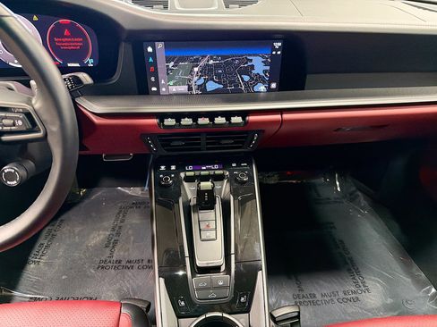 Certified 2025 Porsche 911 Carrera RWD image 18