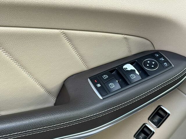 Used 2015 Mercedes-Benz GL 550 4MATIC image 12