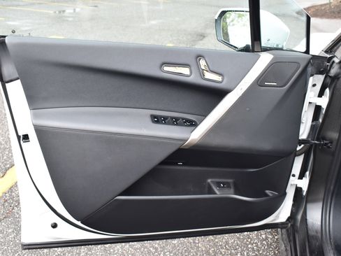 Used 2022 BMW iX xDrive50 w/ Premium Package image 23