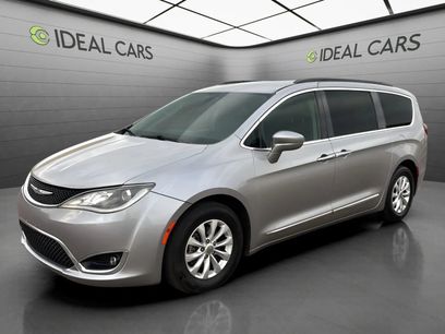 Used 2017 Chrysler Pacifica Touring-L