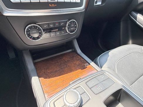 Used 2014 Mercedes-Benz GL 550 4MATIC image 73