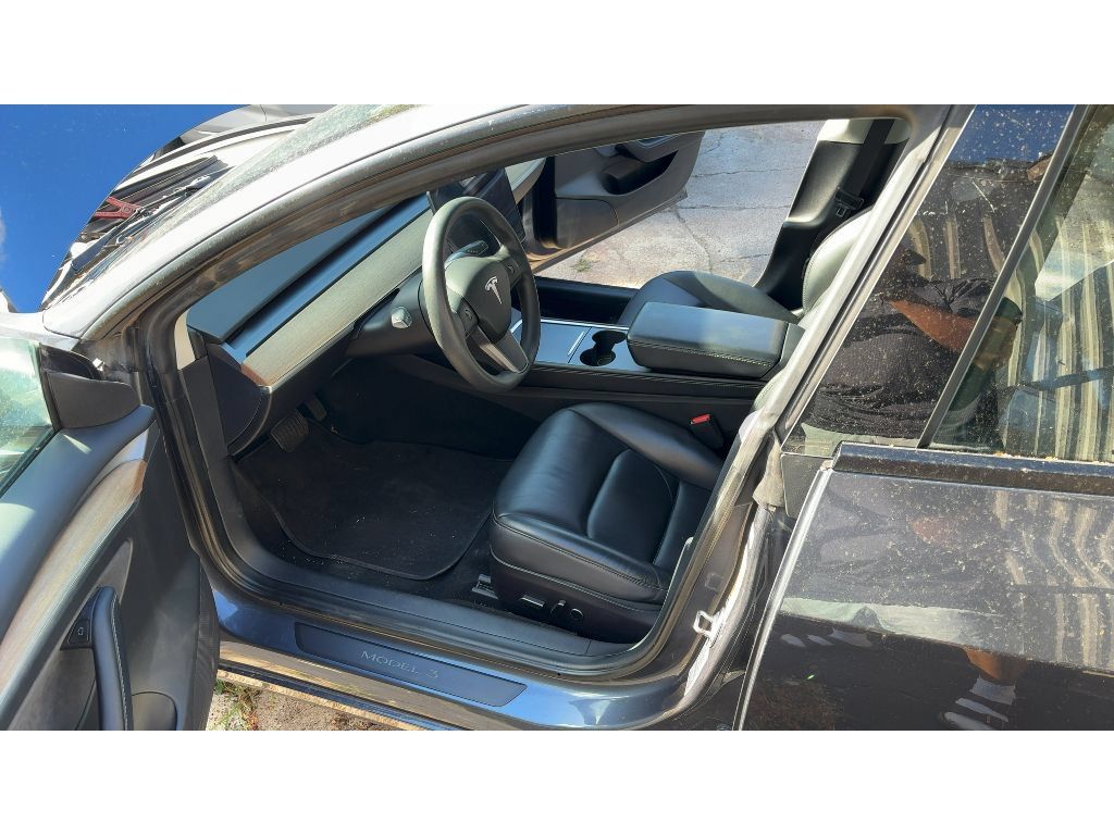 Used 2021 Tesla Model 3 Standard Range Plus RWD image 4
