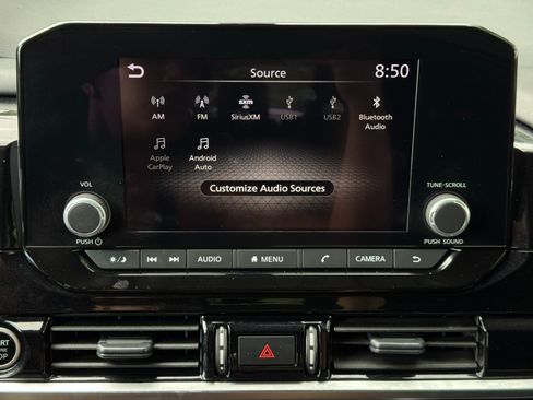 Used 2024 Nissan Pathfinder SV w/ SV Premium Package FWD image 24