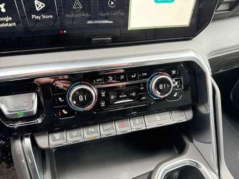 New 2026 GMC Sierra 2500 Denali w/ Denali Reserve Package image 15