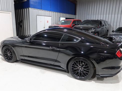 Used 2020 Ford Mustang GT Premium w/ GT Performance Package RWD image 2