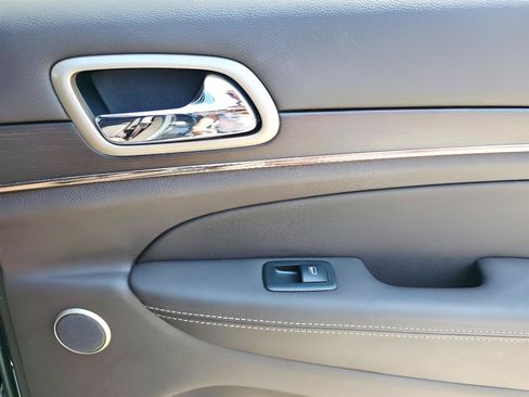 Used 2014 Jeep Grand Cherokee Summit AWD/4WD image 22