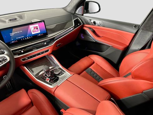 New 2025 BMW X5 M Competition w/ Executive Package image 24