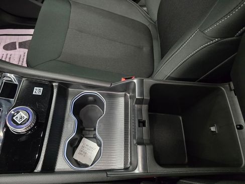New 2025 Jeep Grand Cherokee Laredo w/ Luxury Tech Group I RWD image 24
