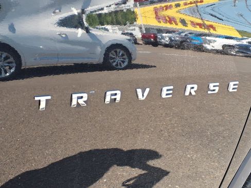 Used 2023 Chevrolet Traverse LS AWD/4WD image 10