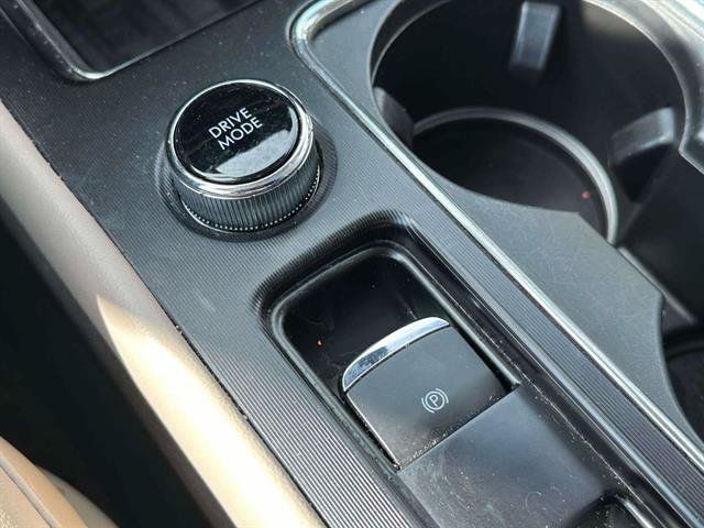 Used 2023 Lincoln Corsair AWD image 22