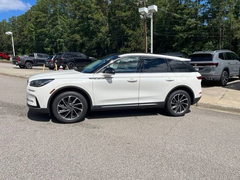 Used 2023 Lincoln Corsair FWD w/ Equipment Group 101A image 38
