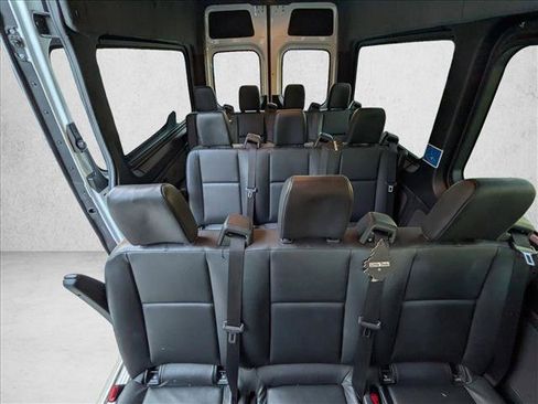 Used 2019 Mercedes-Benz Sprinter 2500 image 19