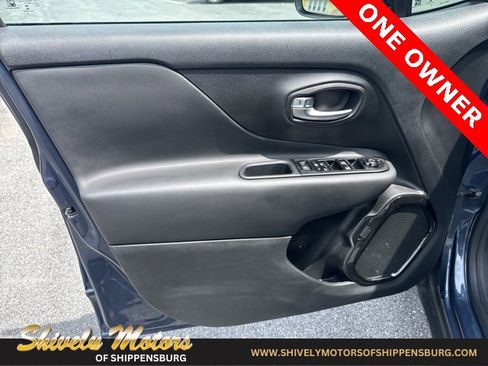 Used 2020 Jeep Renegade Altitude image 12