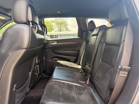 Used 2017 Jeep Grand Cherokee Altitude AWD/4WD image 16