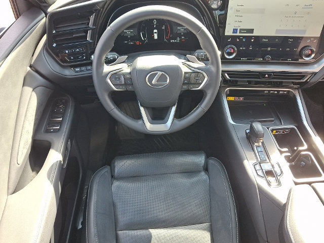 Used 2024 Lexus TX 350 AWD image 3