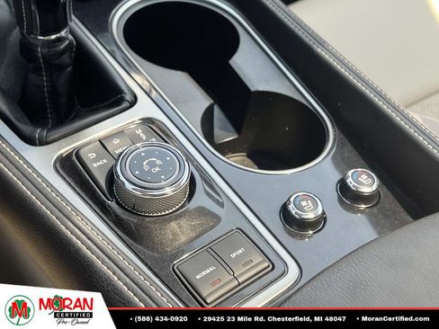 Used 2017 Nissan Maxima Platinum FWD image 22