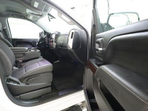 Used 2015 GMC Sierra 1500 SLE w/ SLE Value Package AWD/4WD image 10