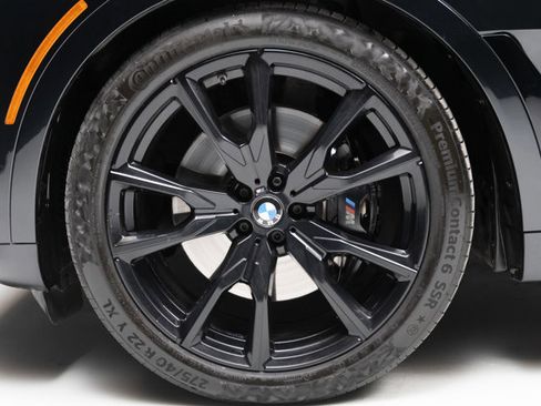 Used 2024 BMW X7 M60i w/ Executive Package image 37