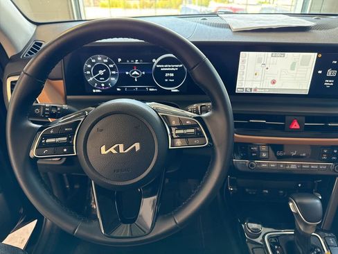 Certified 2024 Kia Seltos EX AWD/4WD image 23