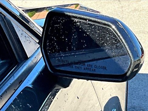 Used 2018 Chevrolet Camaro SS image 24