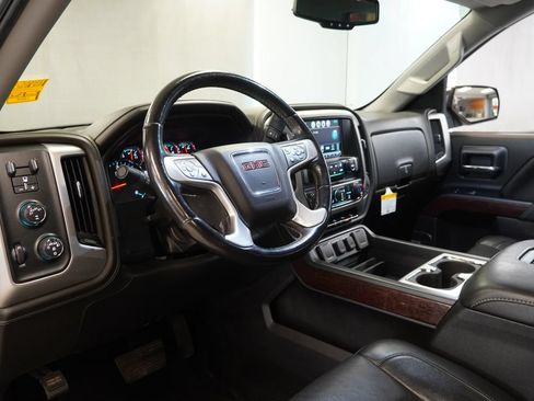 Used 2018 GMC Sierra 1500 SLT w/ SLT Premium Package AWD/4WD image 6