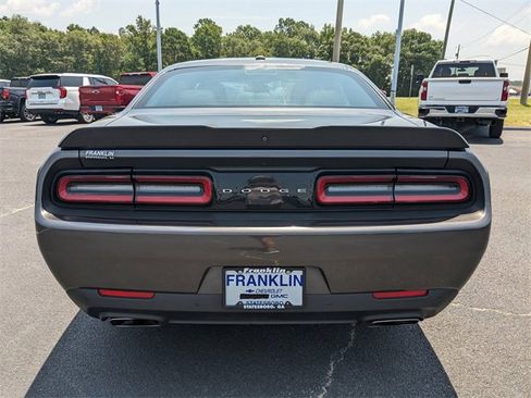 Used 2023 Dodge Challenger R/T image 5