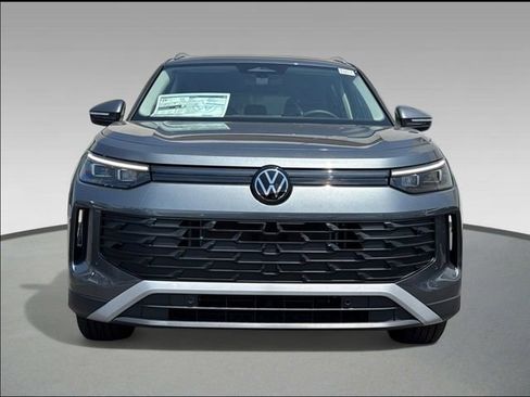 New 2025 Volkswagen Tiguan S image 2