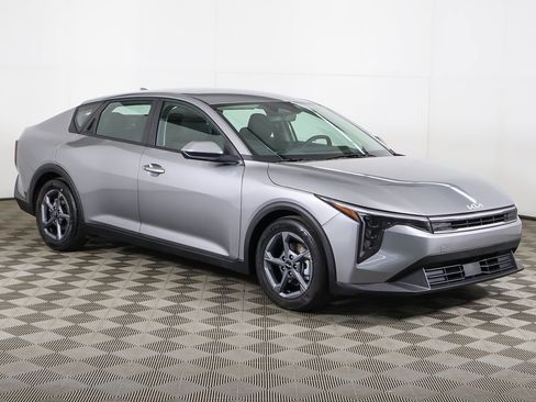 Used 2025 Kia K4 FWD image 48