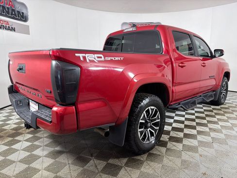 Used 2021 Toyota Tacoma TRD Sport RWD image 3