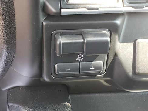 Used 2021 Chevrolet Silverado 1500 LT Trail Boss w/ Bed Protection Package AWD/4WD image 21