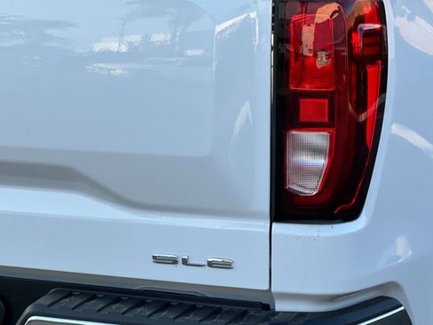 New 2026 GMC Sierra 1500 SLE AWD/4WD image 26