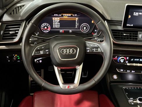 Used 2018 Audi SQ5 Premium Plus w/ Navigation Package image 12