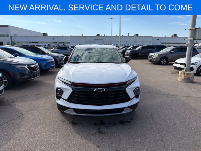 Used 2024 Chevrolet Blazer LT w/ Redline Edition AWD/4WD image 9