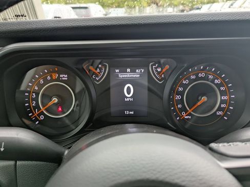 New 2025 Jeep Gladiator Sport image 22