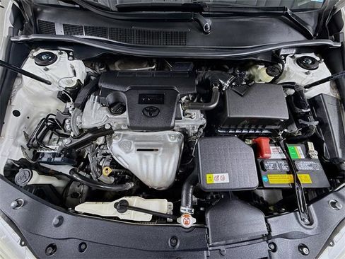 Certified 2017 Toyota Camry LE image 27