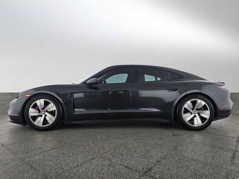 Used 2022 Porsche Taycan 4S image 2