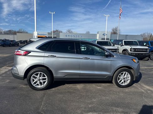 Used 2024 Ford Edge SEL w/ Convenience Package image 6