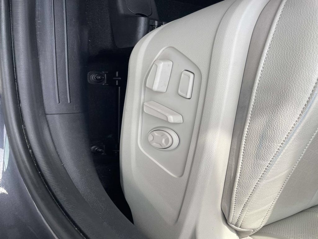 Used 2023 Kia Sorento SX Prestige w/ Panoramic Sunroof Package AWD/4WD image 19