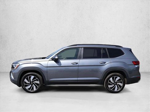 Used 2024 Volkswagen Atlas SE AWD/4WD image 10