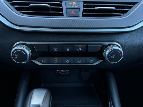 Used 2025 Nissan Altima 2.5 SR image 27