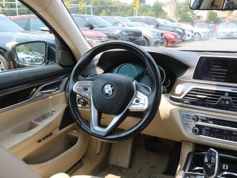 Used 2016 BMW 740i RWD image 26