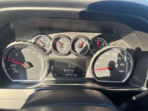 Used 2021 Chevrolet Silverado 1500 LT AWD/4WD image 11