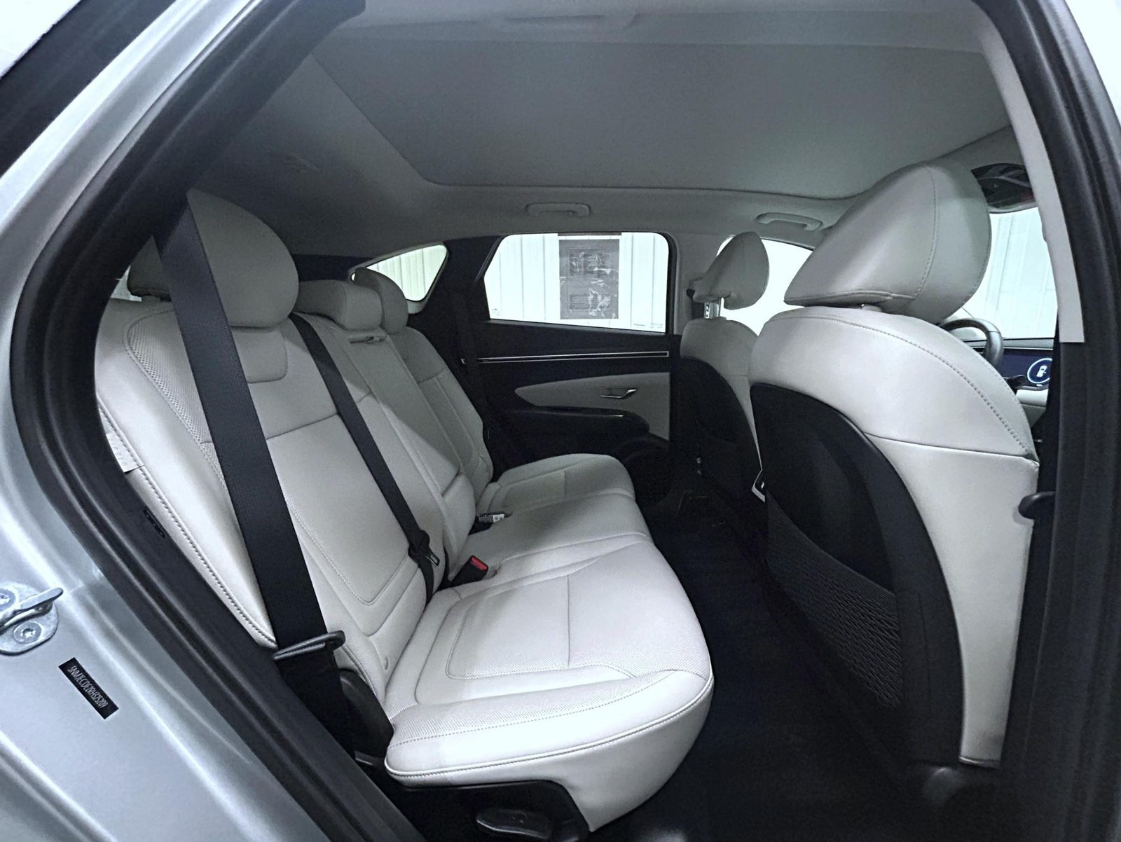Used 2024 Hyundai Tucson Limited AWD/4WD image 18