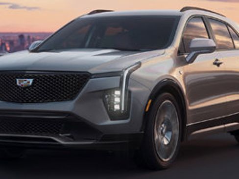 Used 2024 Cadillac XT4 Premium Luxury image 1