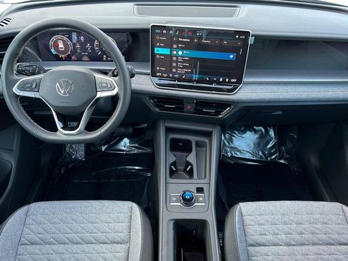 New 2026 Volkswagen Tiguan S image 12