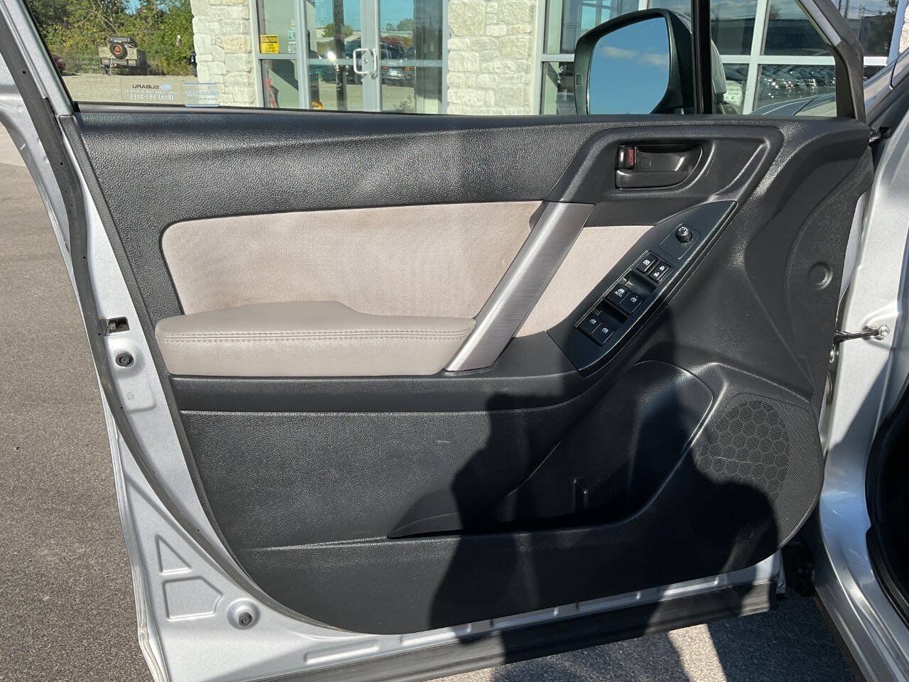 Used 2016 Subaru Forester 2.5i Premium AWD/4WD image 27