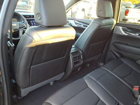 Used 2023 Cadillac XT5 Premium Luxury image 17