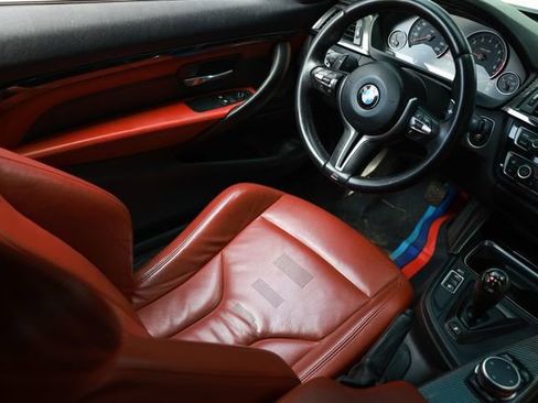 Used 2015 BMW M4 Coupe image 24