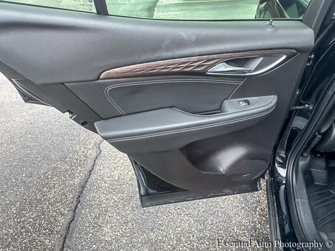 Used 2023 Buick Envision Avenir image 26